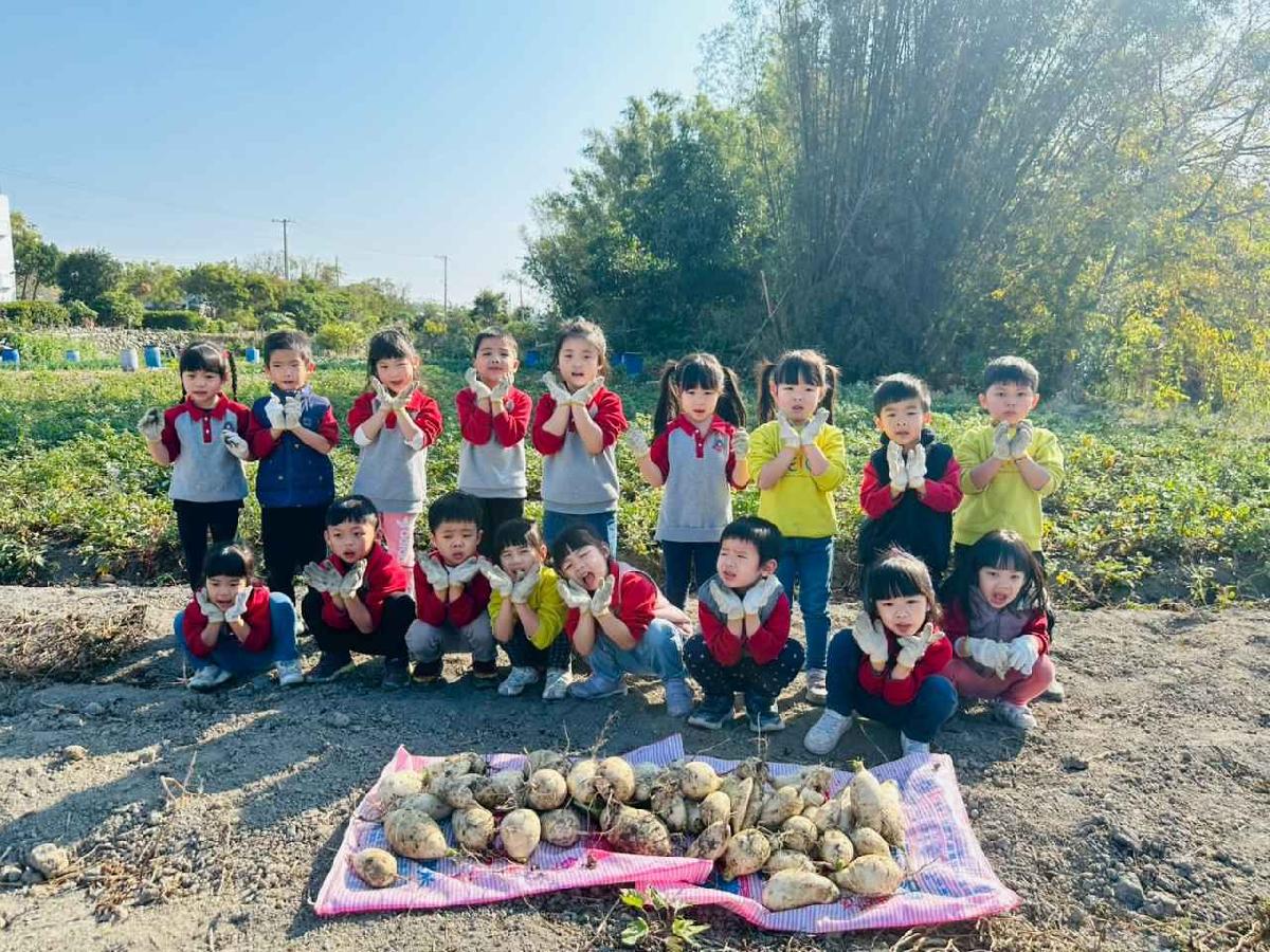 小小農夫出動～拔蘿蔔趣